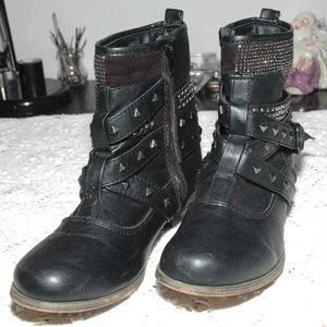 WANTED Black Leather Studded Ankle Boots 8.5